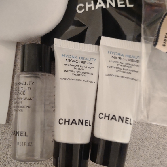 Chanel makeup and skincare sampler, brand new! - Picture 3 of 3